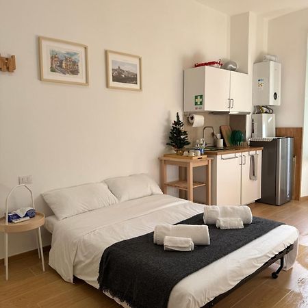 Flat 7 Rome Guesthouse ภายนอก รูปภาพ