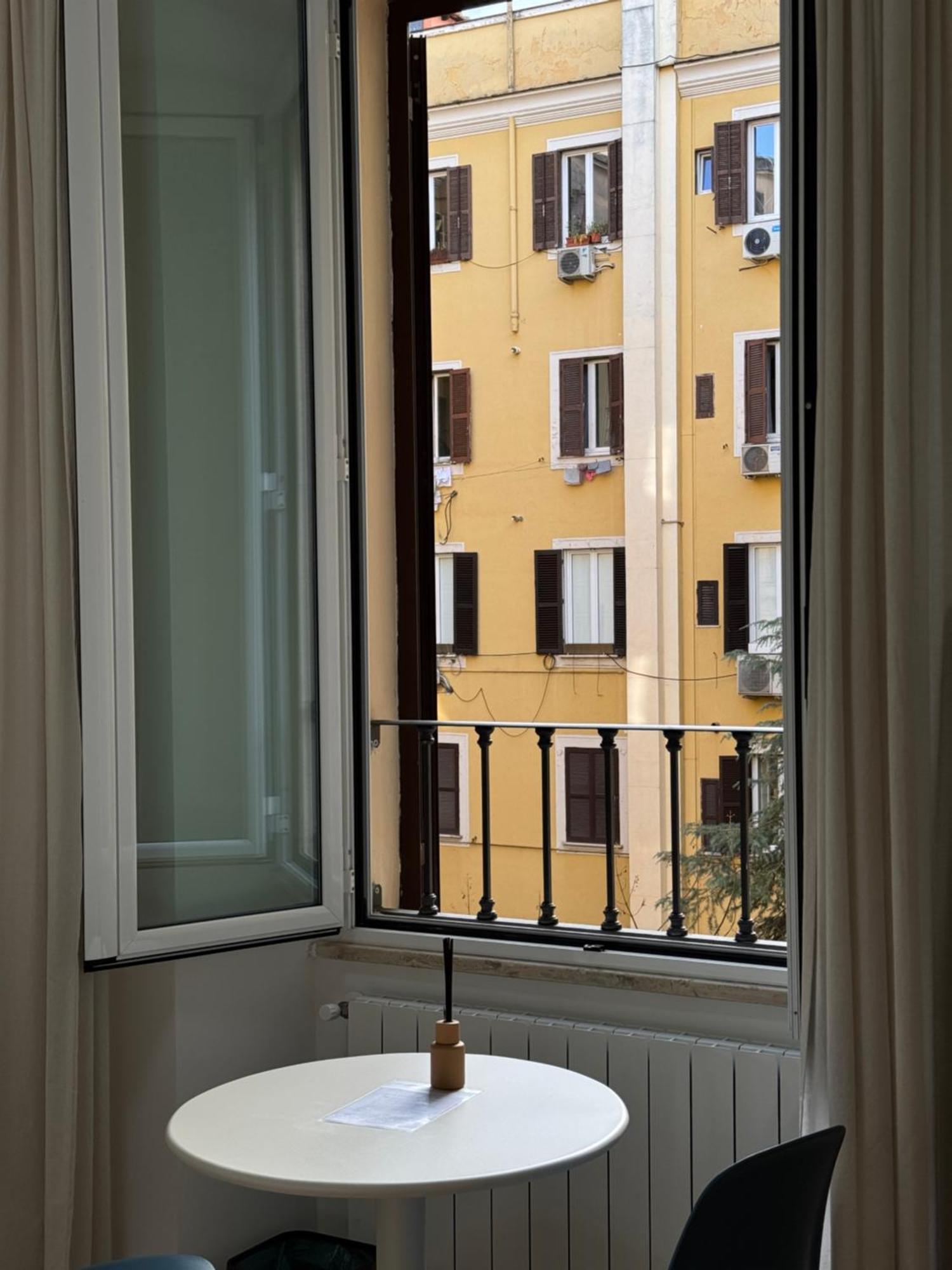 Flat 7 Rome Guesthouse ภายนอก รูปภาพ