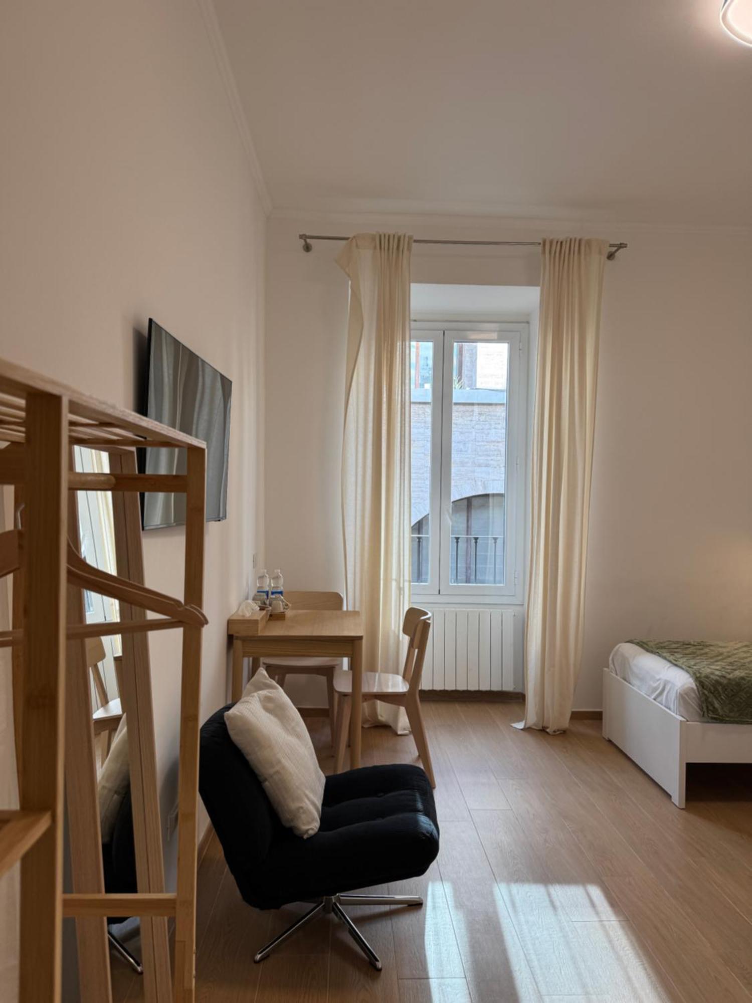 Flat 7 Rome Guesthouse ภายนอก รูปภาพ