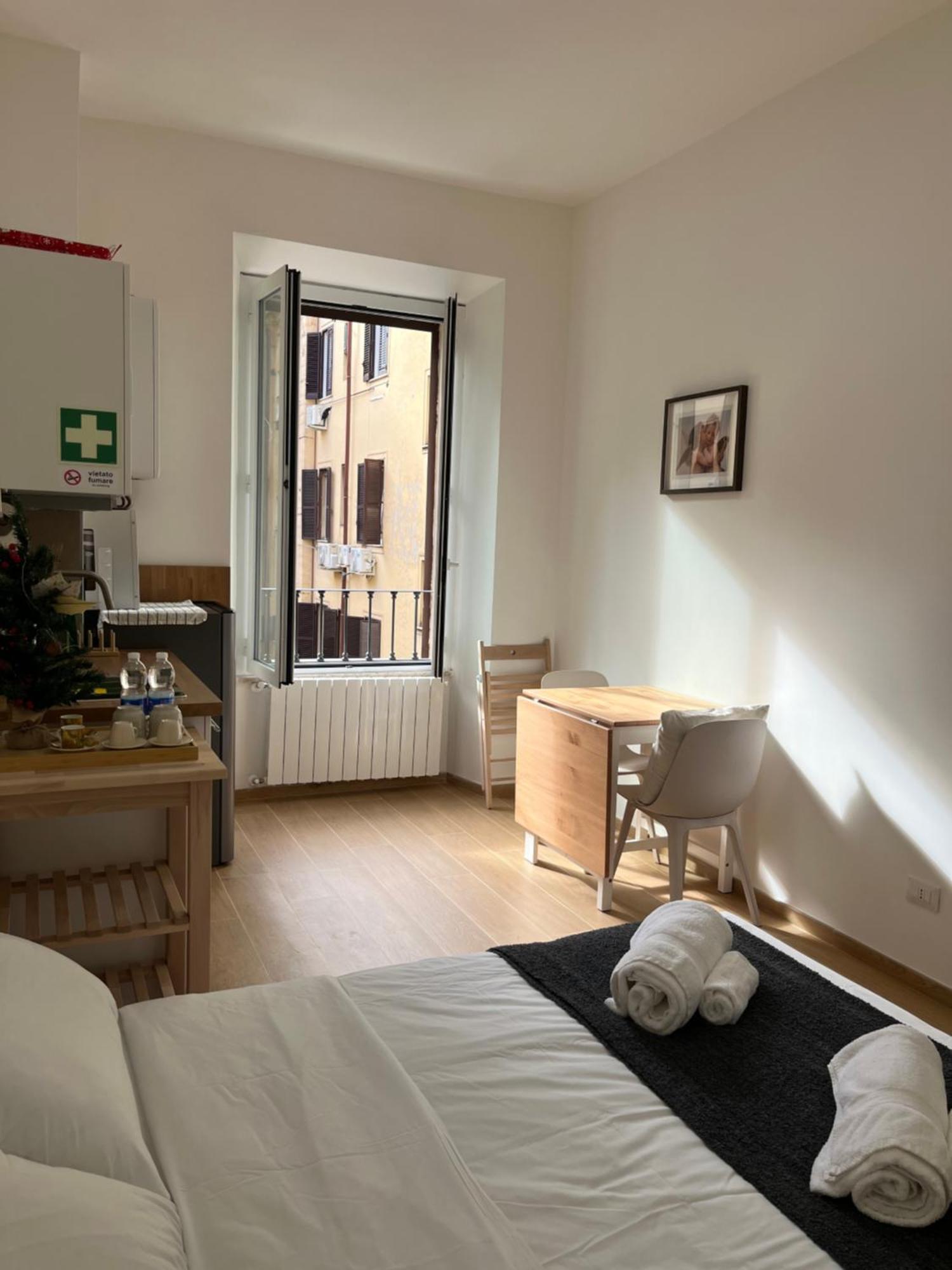 Flat 7 Rome Guesthouse ภายนอก รูปภาพ